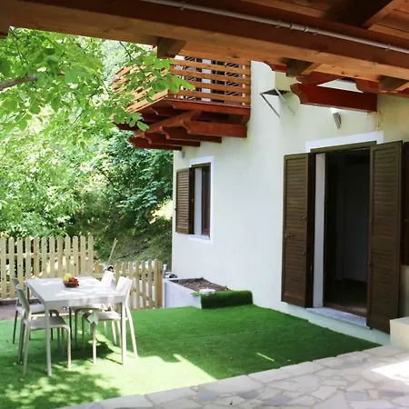 Il Giardino Di Casa Vacanze Mono